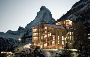 Hotels offering guided tours in Switzerland